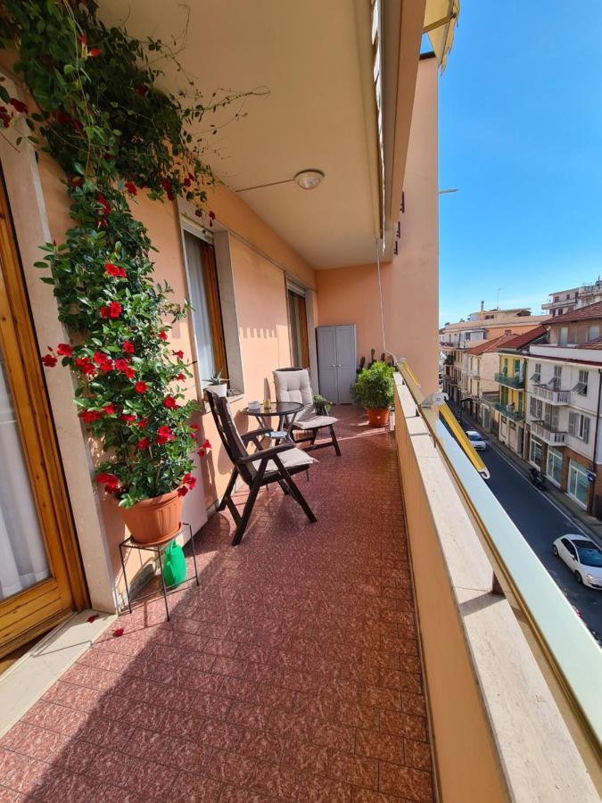Casa Dell Amore 3 سانريمو المظهر الخارجي الصورة